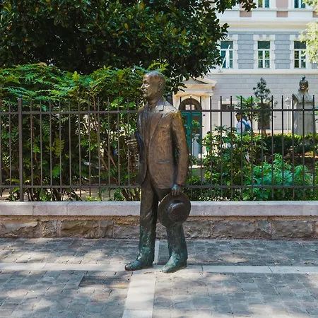 Dimora Hortis, Eleganza E Stile In Centro A Διαμέρισμα *