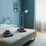 Hortis, L'incontro Tra Il Legno E Il Mare 公寓