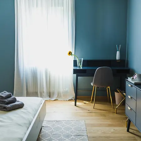 公寓 Dimora Hortis, Eleganza E Stile In Centro A *