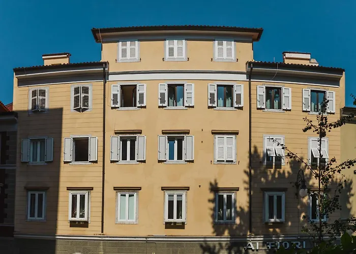 Appartamento Dimora Hortis, Eleganza E Stile In Centro A